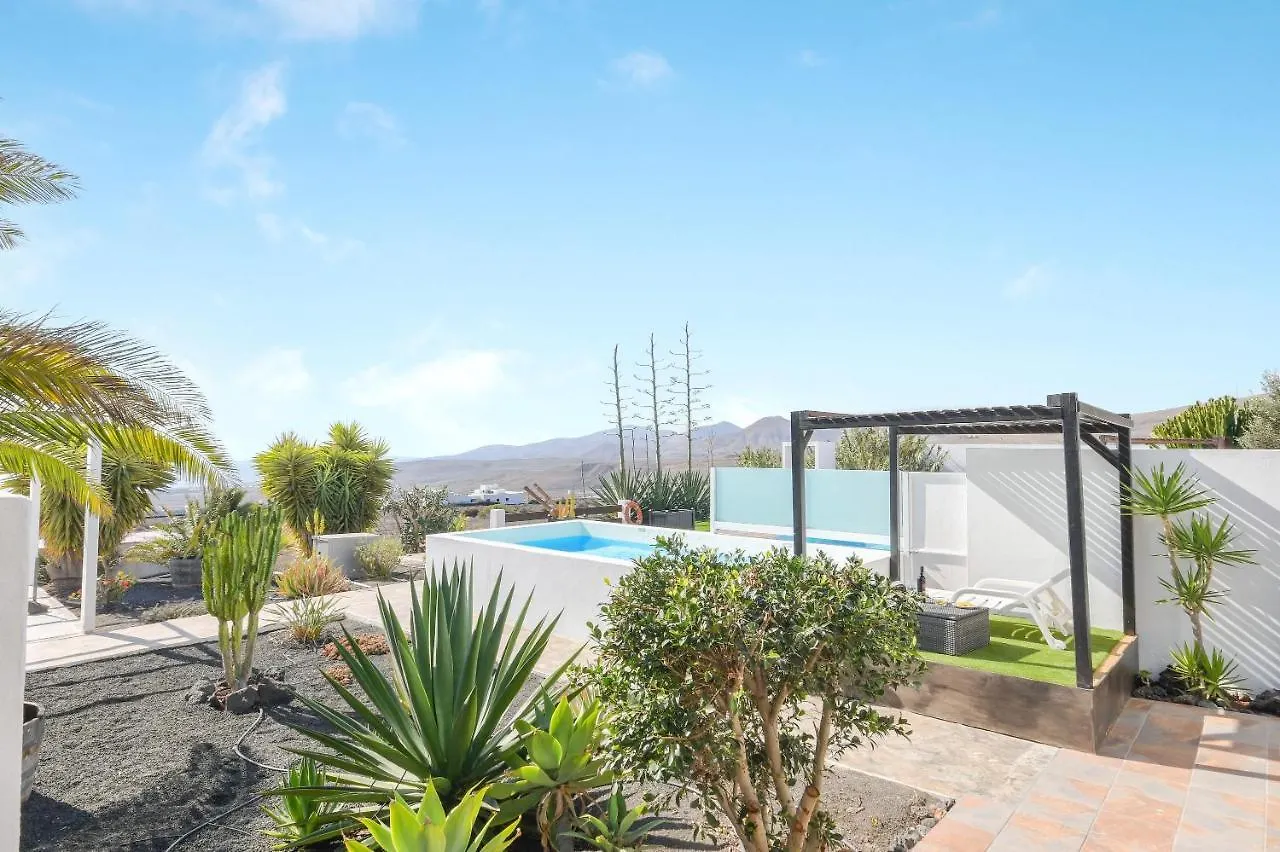 Casa Amanecer 1 Villa Macher 0*,  Spain